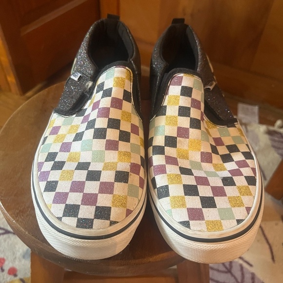 Vans Shoes - Vans mint condition Colorful Checkered Missy size 6 Slip-On Shoes